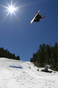Прыжок на сноуборде